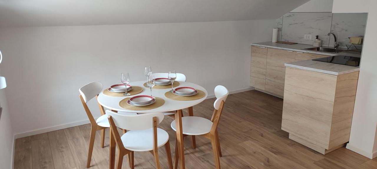 Amare Apartment Порторож Екстериор снимка